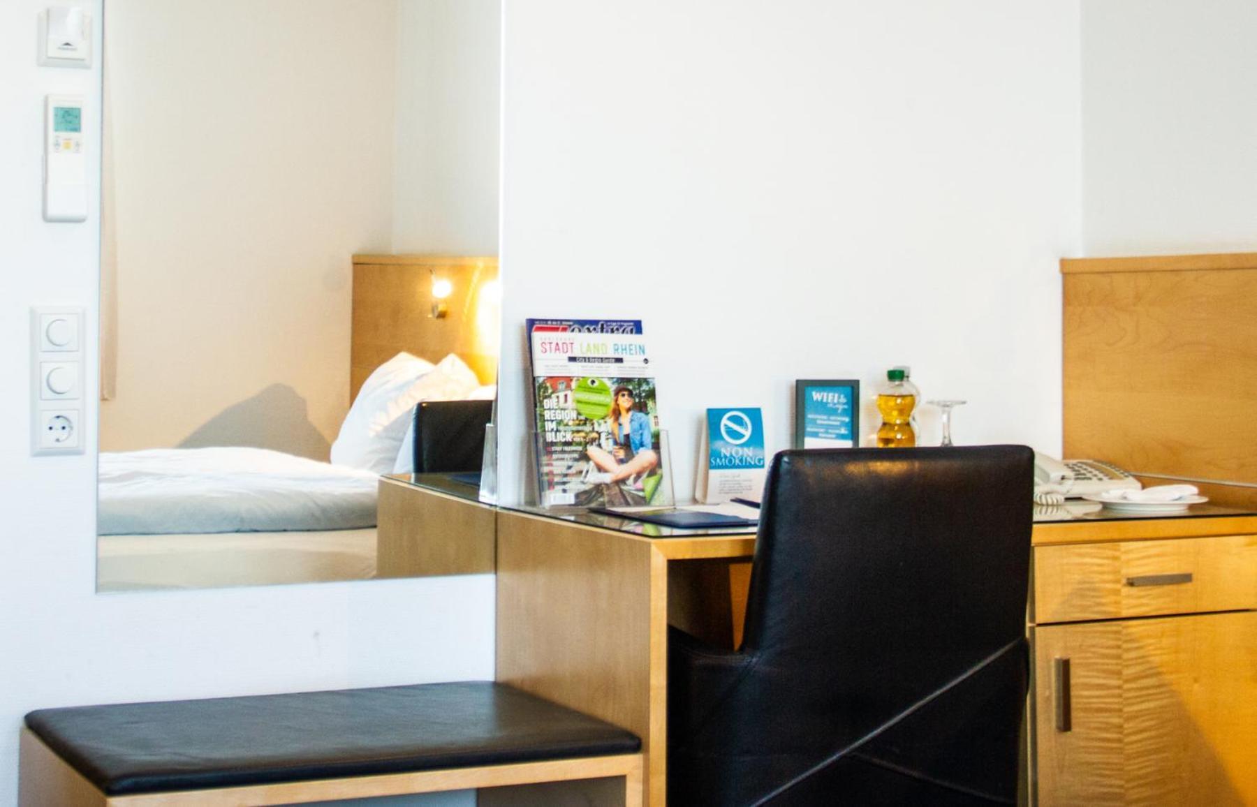 Hotel-Restaurant Steuermann Karlsruhe Kültér fotó